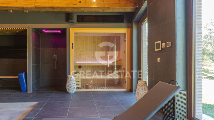 Image No.59-5 Bed Country House for sale