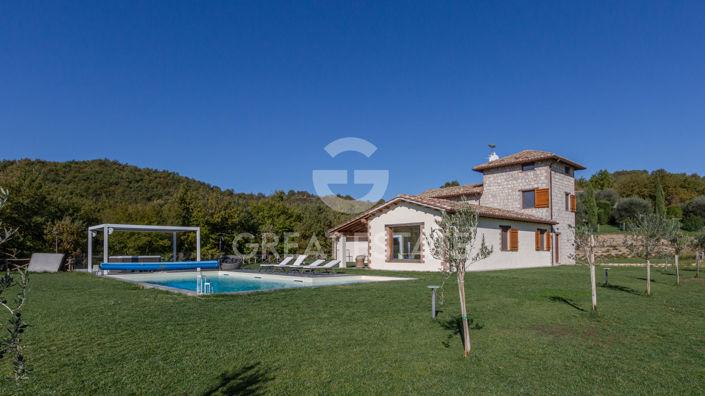 Image No.10-5 Bed Country House for sale