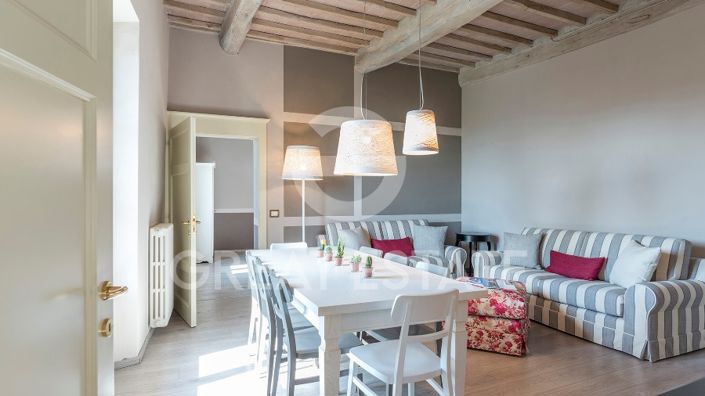 Image No.14-7 Bed Country House for sale