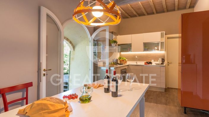 Image No.16-7 Bed Country House for sale