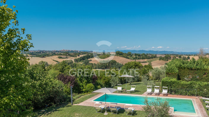 Image No.27-7 Bed Country House for sale