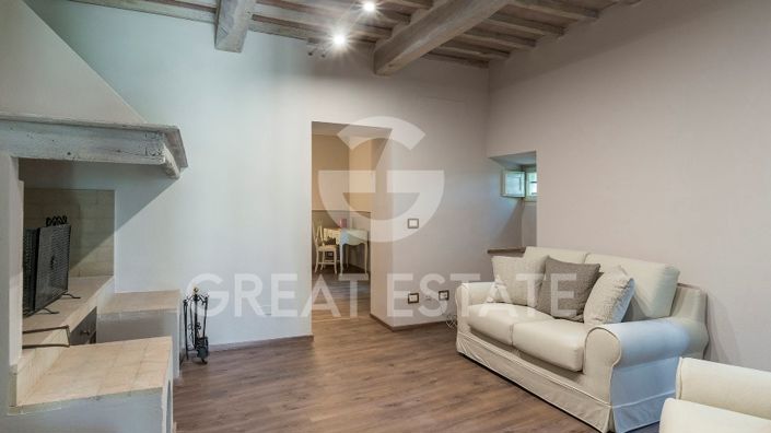 Image No.5-7 Bed Country House for sale