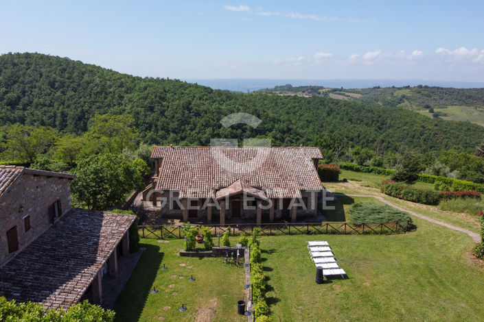 Image No.11-11 Bed Country House for sale