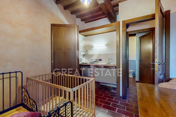 Image No.26-11 Bed Country House for sale