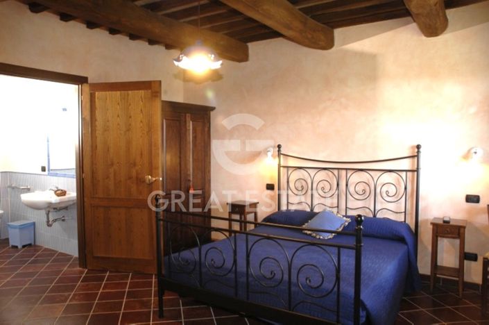 Image No.32-11 Bed Country House for sale