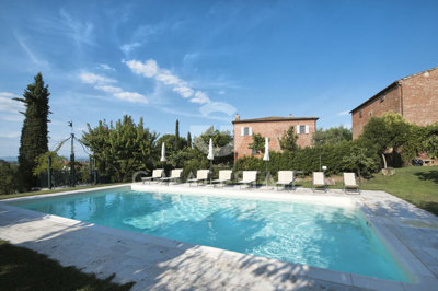 4 Bed Country House for sale