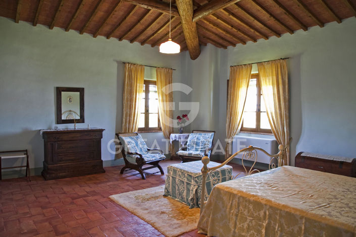 Image No.16-4 Bed Country House for sale