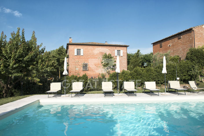 Image No.8-4 Bed Country House for sale