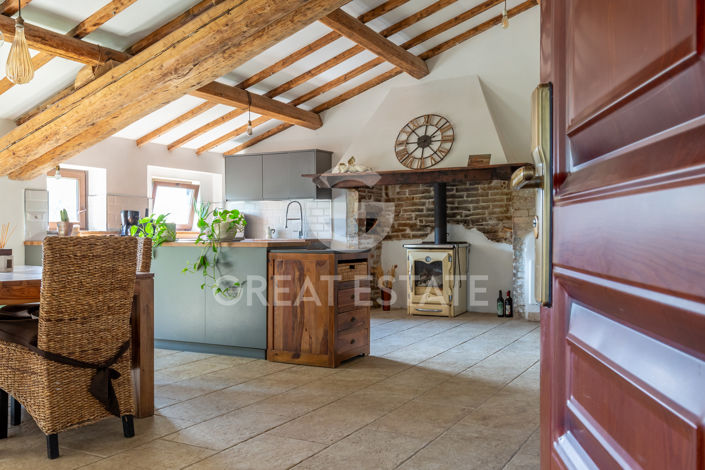 Image No.2-9 Bed Country House for sale