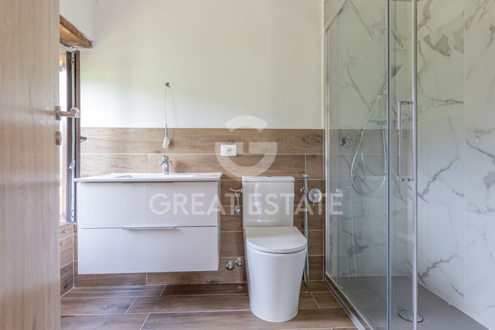 Image No.26-9 Bed Country House for sale