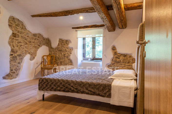 Image No.29-9 Bed Country House for sale