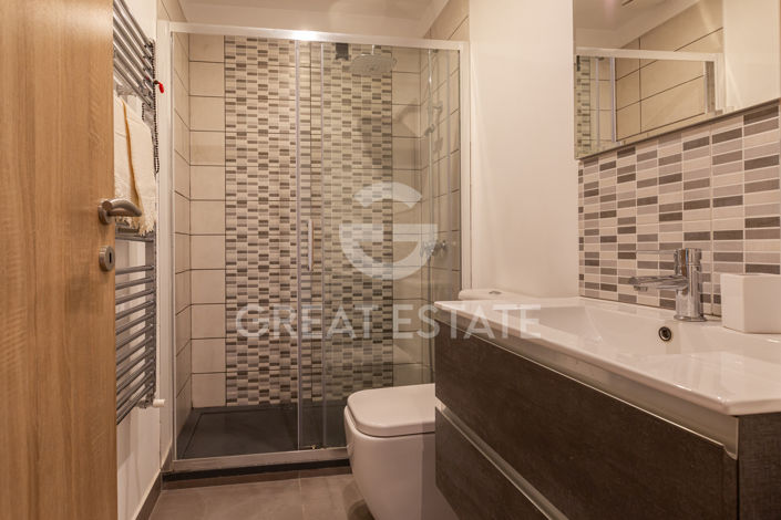 Image No.33-9 Bed Country House for sale