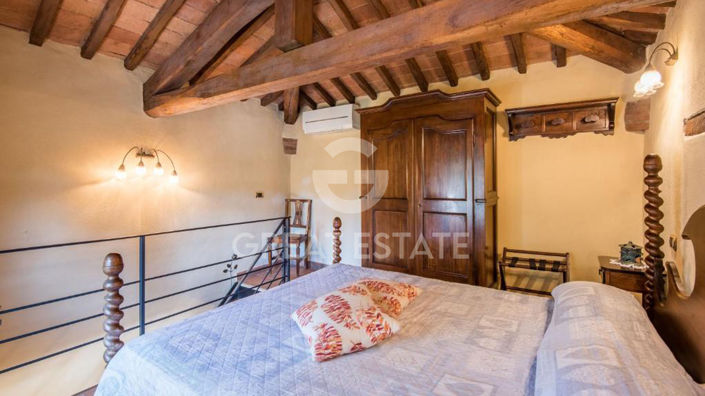 Image No.17-Maison de campagne de 10 chambres à vendre à Rapolano Terme