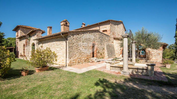 Image No.4-Maison de campagne de 10 chambres à vendre à Rapolano Terme