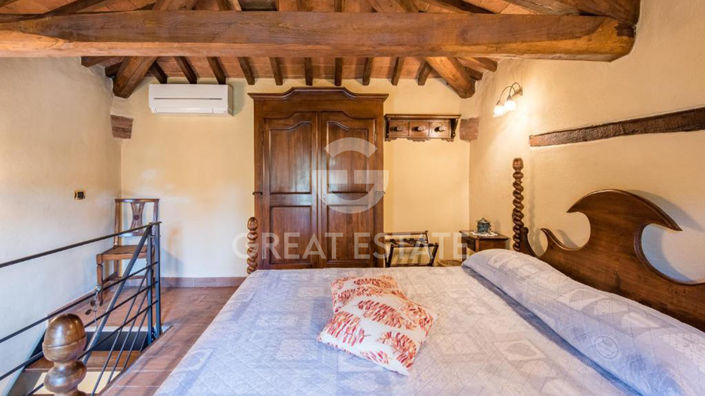 Image No.6-Maison de campagne de 10 chambres à vendre à Rapolano Terme