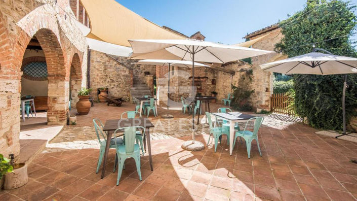 Image No.8-Maison de campagne de 10 chambres à vendre à Rapolano Terme