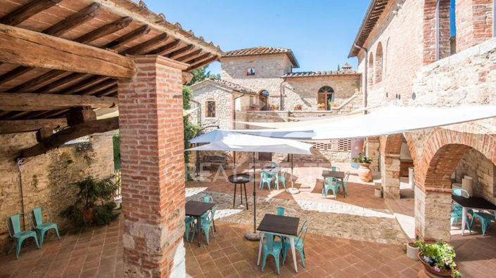 Image No.9-Maison de campagne de 10 chambres à vendre à Rapolano Terme