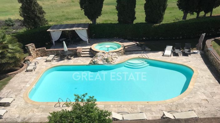 Image No.11-Villa de 16 chambres à vendre à Sinalunga