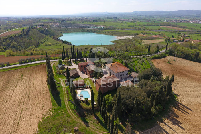 Image No.3-Villa de 16 chambres à vendre à Sinalunga