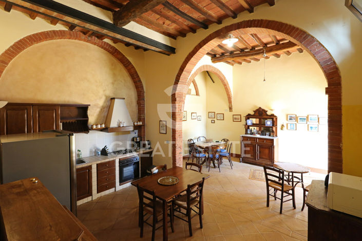 Image No.37-Villa de 16 chambres à vendre à Sinalunga