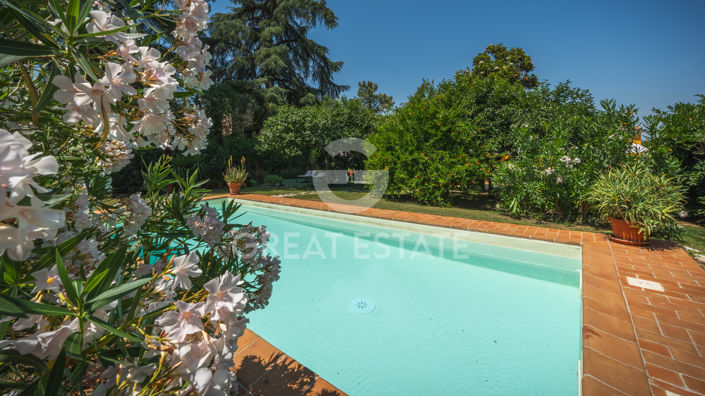 Image No.9-2 Bed Villa for sale