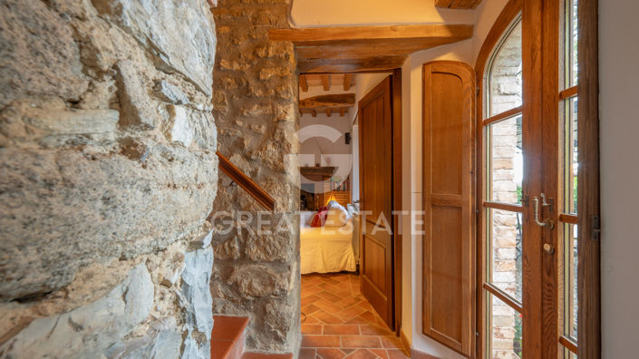 Image No.14-4 Bed Country House for sale