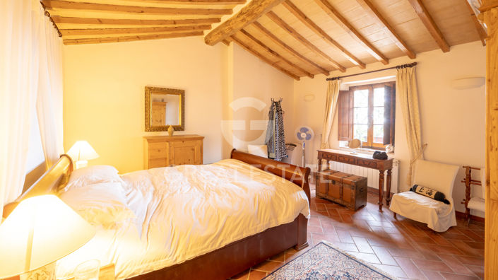 Image No.31-4 Bed Country House for sale