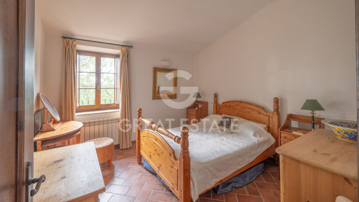 Image No.33-4 Bed Country House for sale