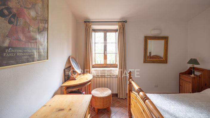 Image No.34-4 Bed Country House for sale