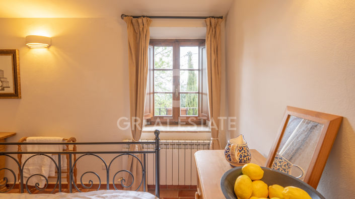 Image No.37-4 Bed Country House for sale