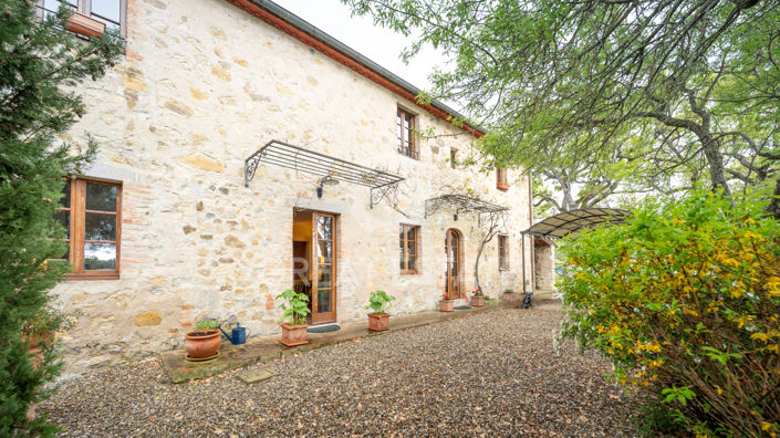 Image No.4-4 Bed Country House for sale