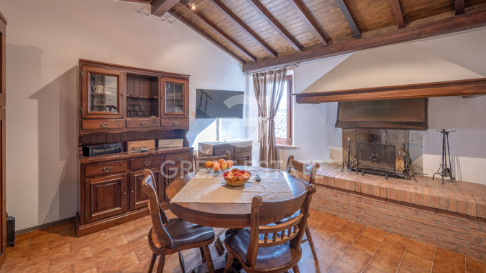 Image No.24-2 Bed Property for sale