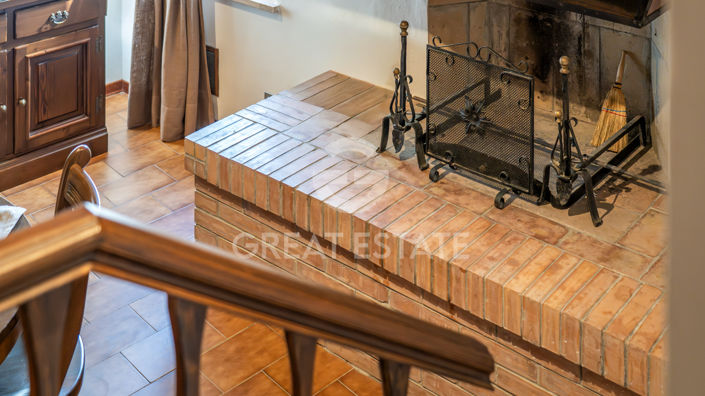 Image No.33-2 Bed Property for sale