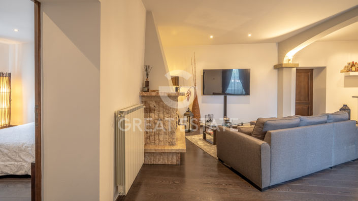 Image No.8-2 Bed Property for sale