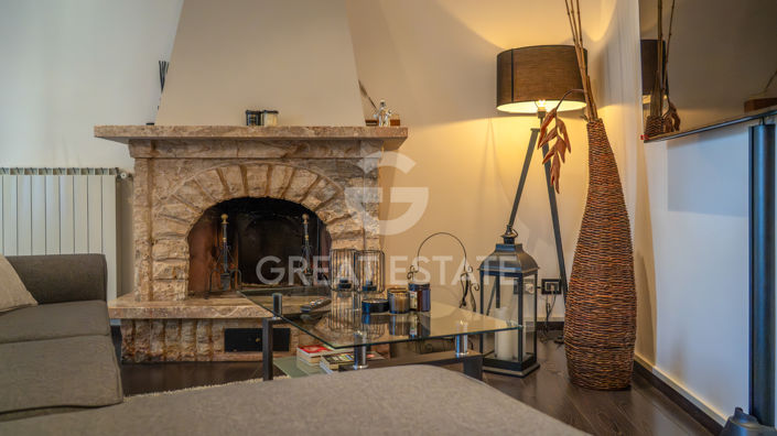 Image No.9-2 Bed Property for sale