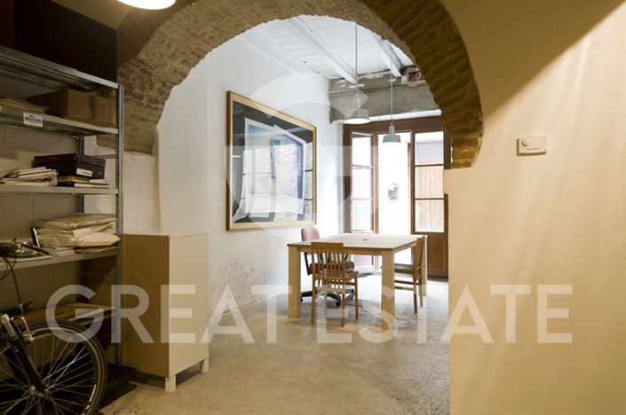 Image No.18-2 Bed Property for sale