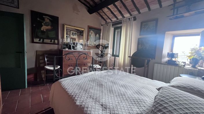 Image No.19-4 Bed Country House for sale