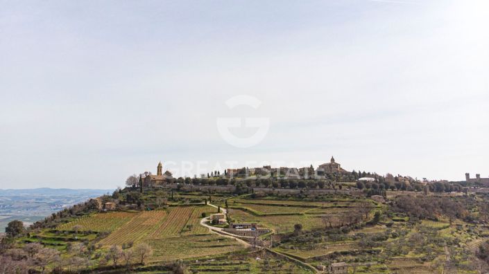 Image No.24-4 Bed Country House for sale