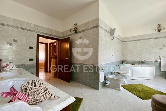 Image No.30-Villa de 3 chambres à vendre à Suvereto