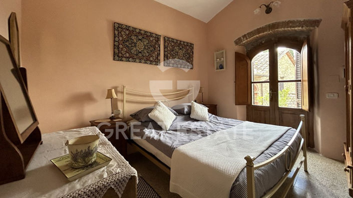 Image No.30-5 Bed Country House for sale