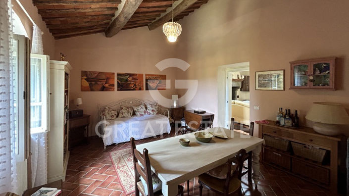 Image No.6-5 Bed Country House for sale