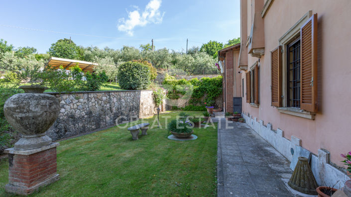 Image No.11-6 Bed Country House for sale