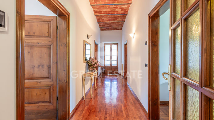 Image No.22-6 Bed Country House for sale