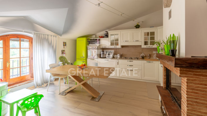 Image No.37-6 Bed Country House for sale