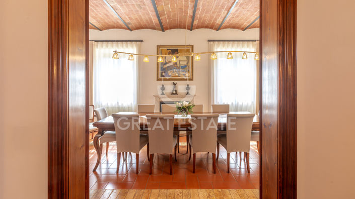 Image No.6-6 Bed Country House for sale