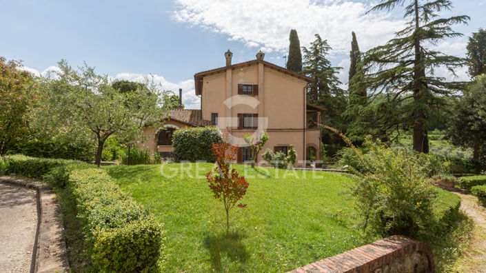 Image No.7-6 Bed Country House for sale