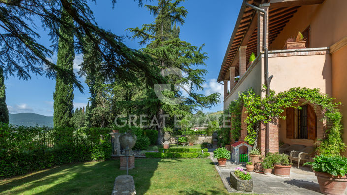 Image No.8-6 Bed Country House for sale