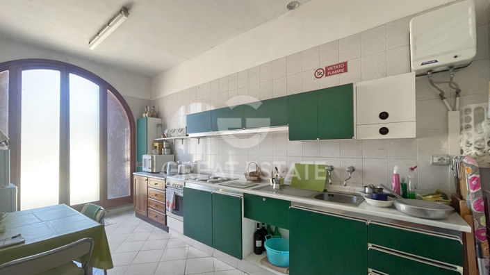 Image No.17-4 Bed Country House for sale