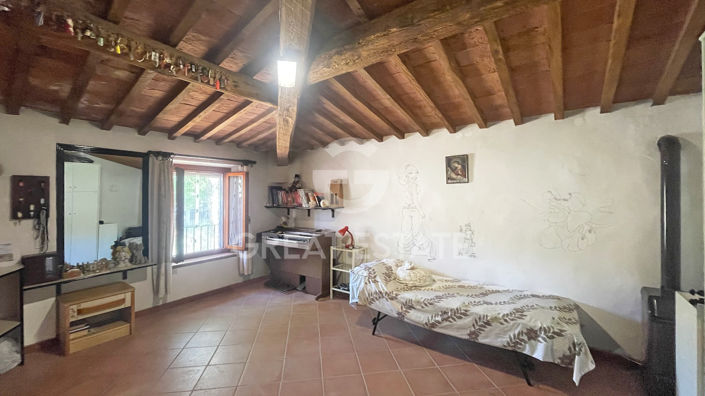 Image No.24-4 Bed Country House for sale