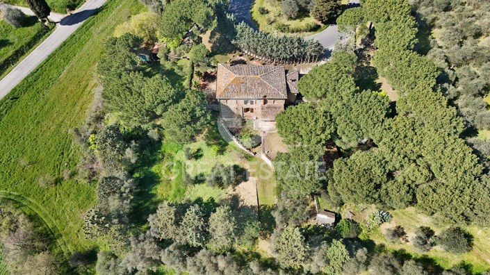 Image No.10-4 Bed Country House for sale